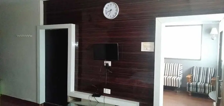 Basic Tek Büyük Yataklı Oda