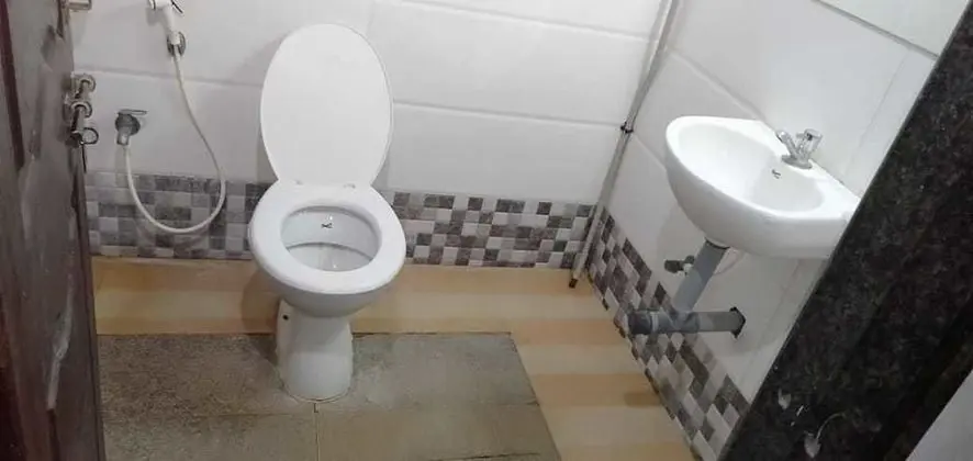 Basic Tek Büyük Yataklı Oda