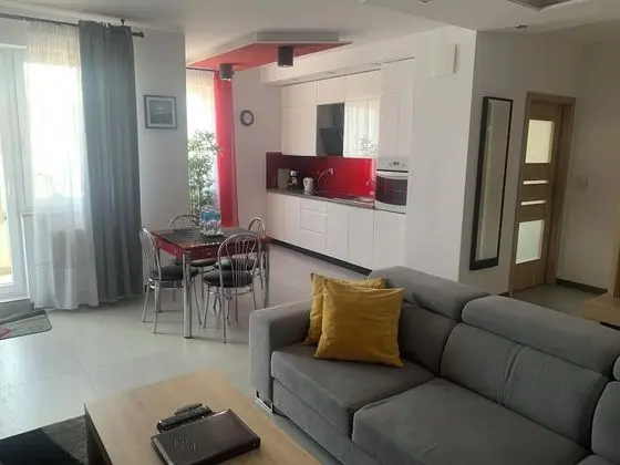 Odada yemek servisi