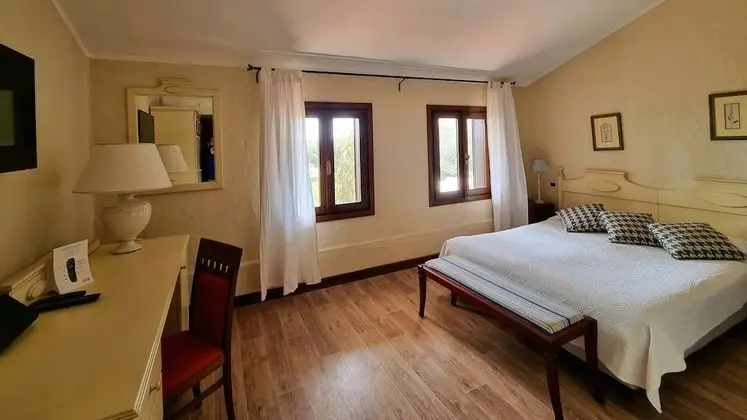 Classic Tek Büyük Yataklı Oda