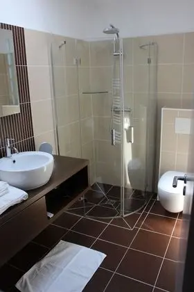 Romantic Tek Büyük Yataklı Oda