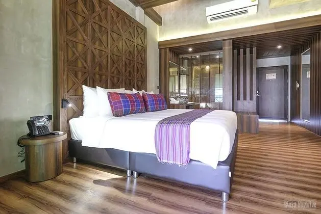 Deluxe Tek Büyük Yataklı Oda