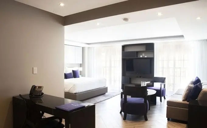 Super Saver, 1 King Bed
