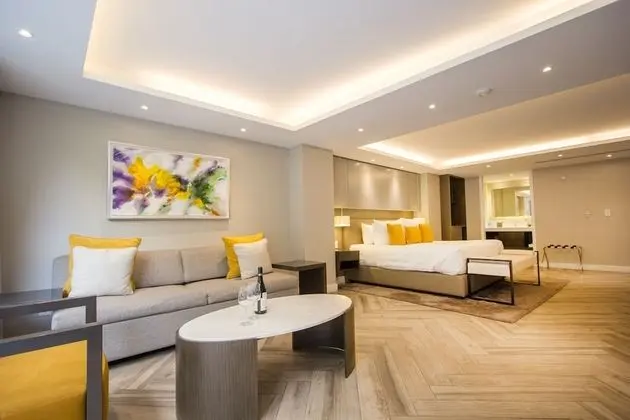 Super Saver, 1 King Bed