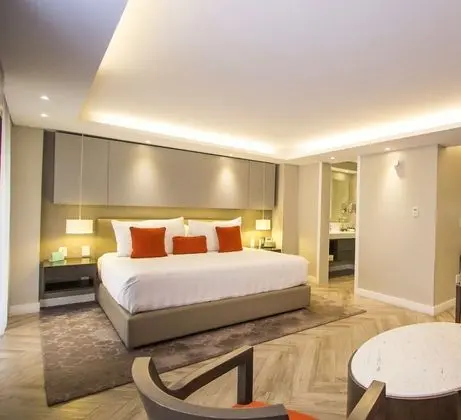 Super Saver, 1 King Bed