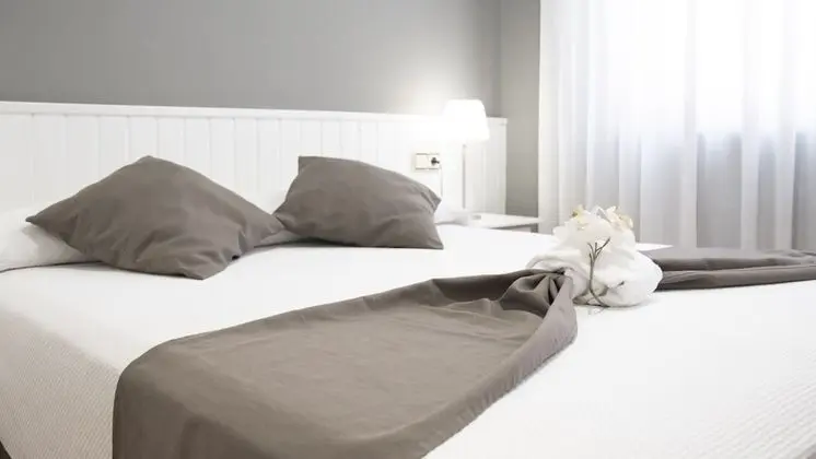 Tek Büyük Yataklı Oda (one bed)