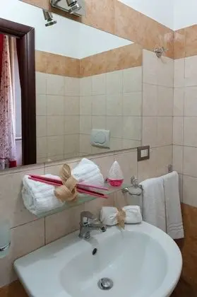 Luxury Üç Kişilik Oda