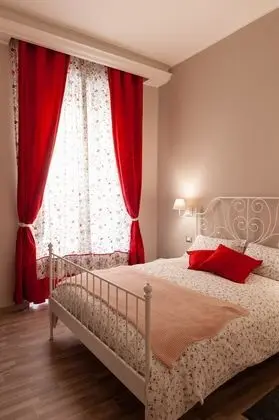 Tek Büyük Yataklı Oda, 1 Çift Kişilik Yatak