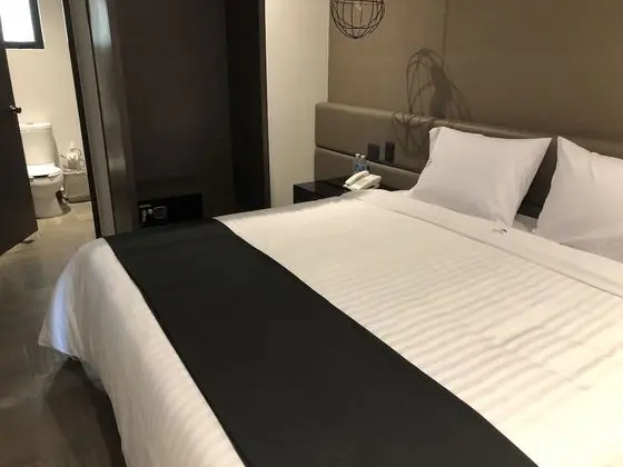 Superior Oda, 1 En Büyük (King) Boy Yatak, Avlu Manzaralı