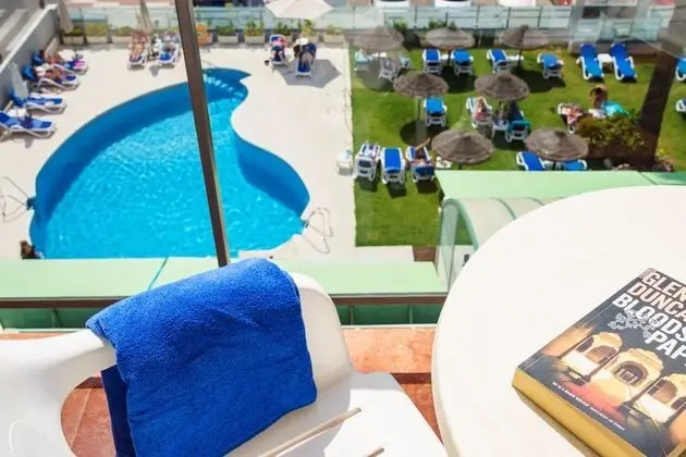 İki Ayrı Yataklı Oda, Teras, Deniz Manzaralı (2 adults +1 child)