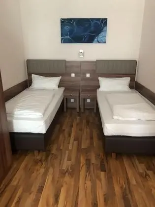 Basic Tek Büyük veya İki Ayrı Yataklı Oda, Sigara İçilmez