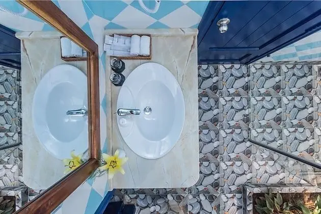 Deluxe Bungalov (Twin)