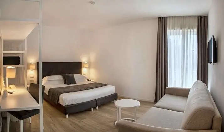 Comfort Tek Büyük veya İki Ayrı Yataklı Oda