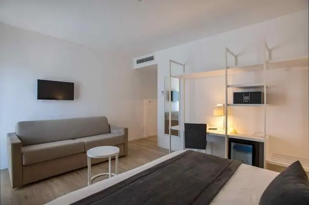 Comfort Tek Büyük veya İki Ayrı Yataklı Oda