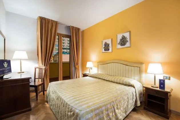 Classic Tek Büyük veya İki Ayrı Yataklı Oda, Balkon