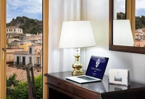 Classic Tek Büyük veya İki Ayrı Yataklı Oda, Balkon