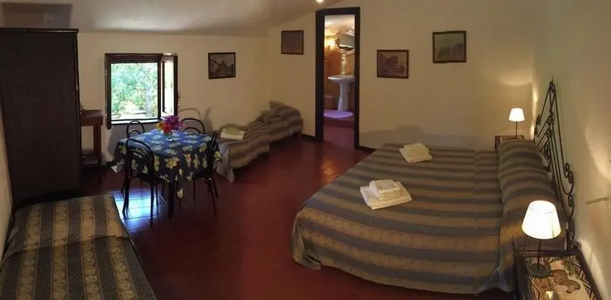 Tek Büyük veya İki Ayrı Yataklı Oda