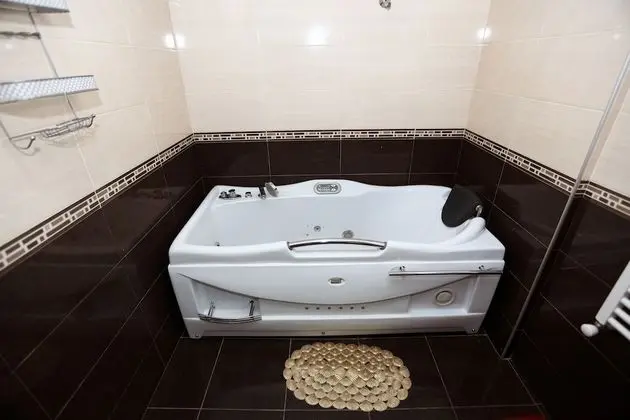 Comfort Tek Büyük Yataklı Oda, Jakuzi