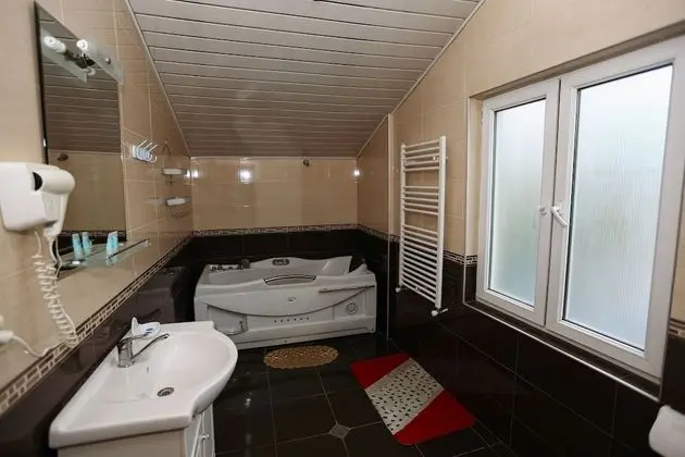 Comfort Tek Büyük Yataklı Oda, Jakuzi