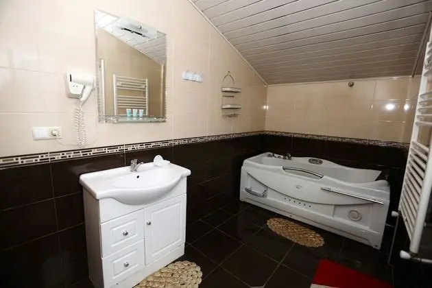 Comfort Tek Büyük Yataklı Oda, Jakuzi