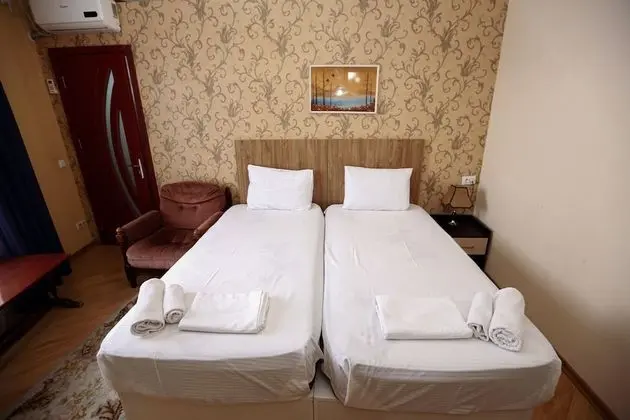 Standard Tek Büyük veya İki Ayrı Yataklı Oda
