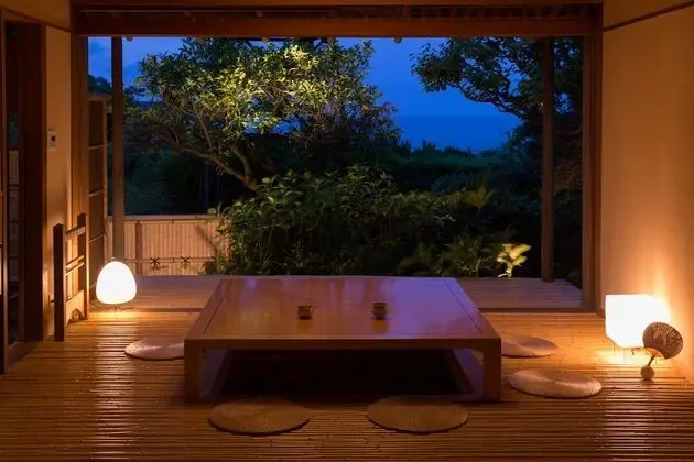 Traditional Oda, Sigara İçilmez (Premium, Open-Air Bath, Meal at Room)