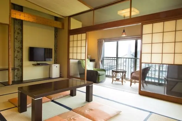 Standard Oda (with Massage Chair)