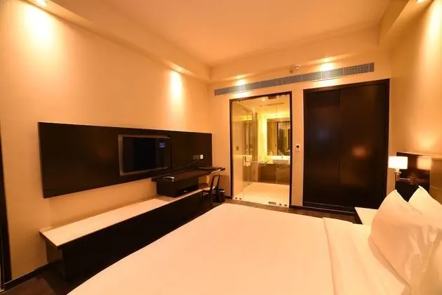 Fern Club Room