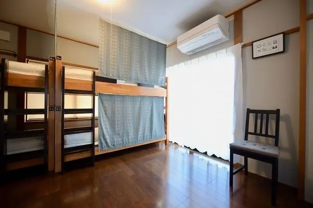 Ortak Ranzalı Oda, Sadece kadınlar için (for 4 Guests)