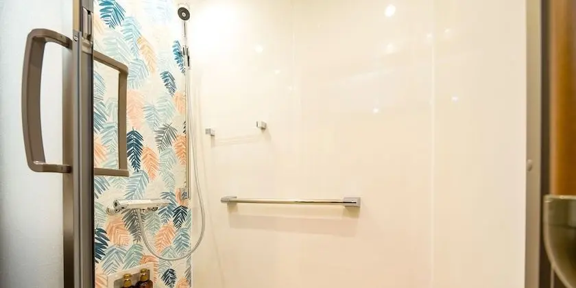 Basic Üç Kişilik Oda, Sigara İçilmez, Okyanus Manzaralı (Japanese-western, Shower Only)