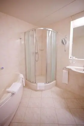 Standard Oda, 1 En Büyük (King) Boy Yatak, Sıcak Su Havuzu, Marina Manzaralı