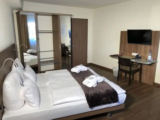 Tek Büyük Yataklı Oda