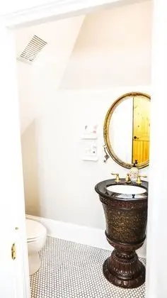 Hedwig's Perch Room with Shared Bath