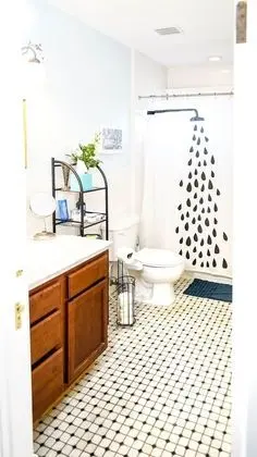 Hedwig's Perch Room with Shared Bath
