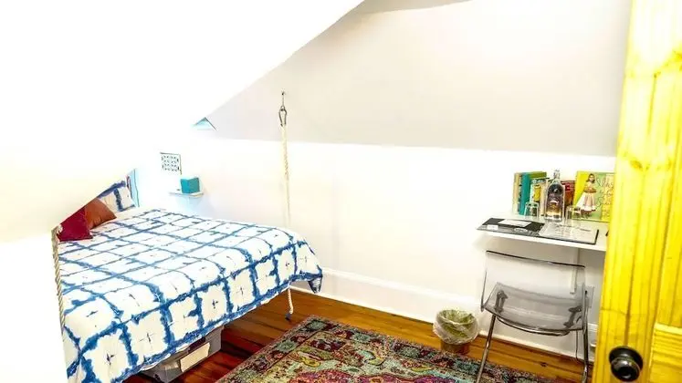 The Love Shack with Swinging bed