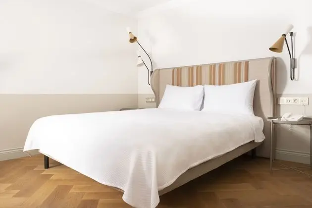 Superior Double Room - Basement