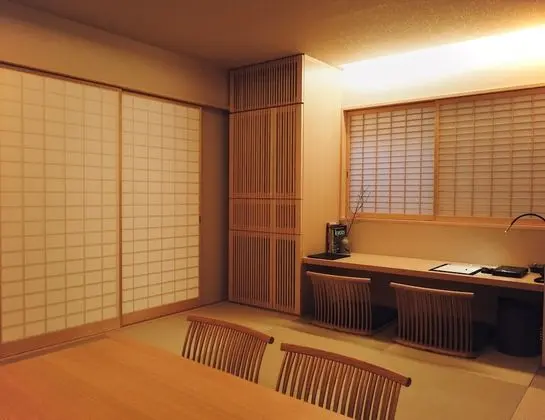 Ev, Sigara İçilmez (Kiyohira)