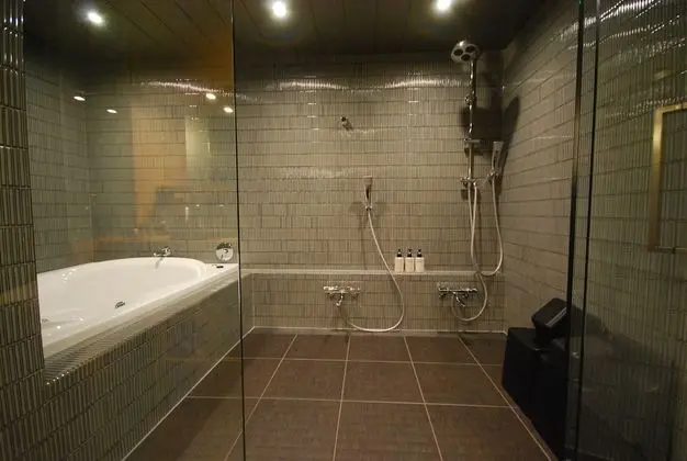 İki Ayrı Yataklı Oda (Four Semidouble Beds)