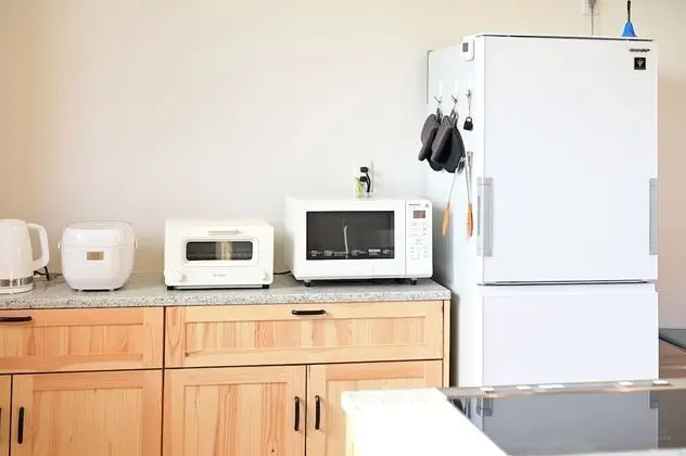 Ev (Private Vacation)