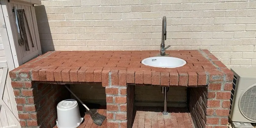 Ev (Private Vacation)