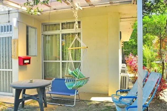 Ev, Sigara İçilmez (Private Vacation)