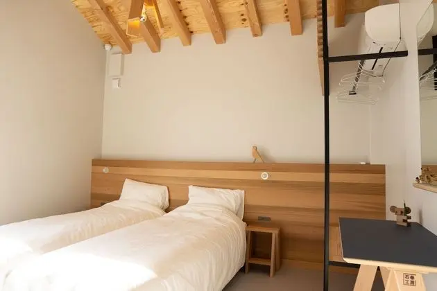 Basic Tek Büyük veya İki Ayrı Yataklı Oda (Takibi)