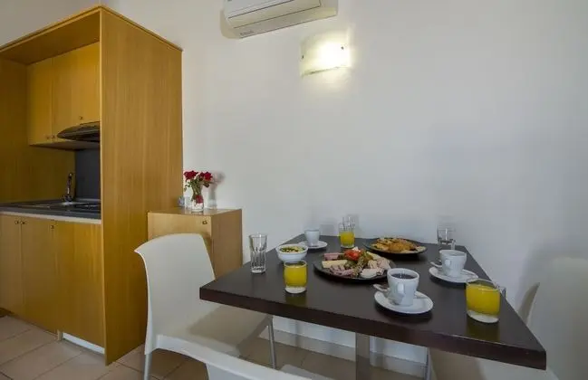 Apart Daire, Bahçe Manzaralı