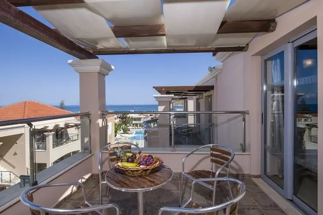 Panoramic Apart Daire, Deniz Manzaralı