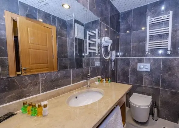 Üç Kişilik Oda, Bahçe Manzaralı, Balkonsuz