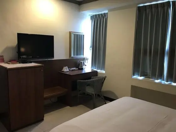 Economy Tek Büyük Yataklı Oda (Wood)