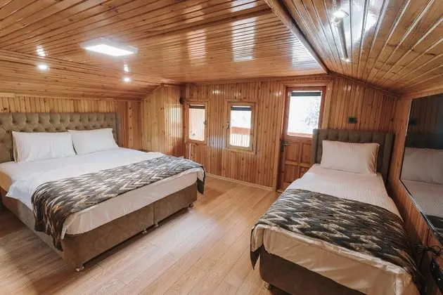 Üçlü Deluxe
