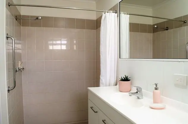 Basic Tek Büyük Yataklı Oda, 1 Büyük (Queen) Boy Yatak, Özel Banyo