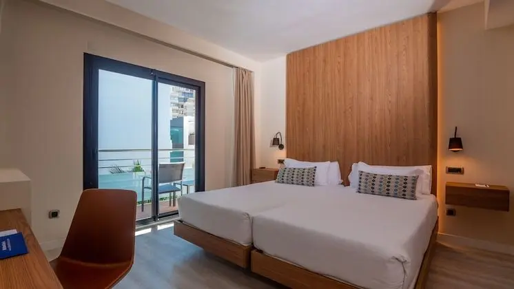 Premium Tek Büyük Yataklı Oda, Balkon