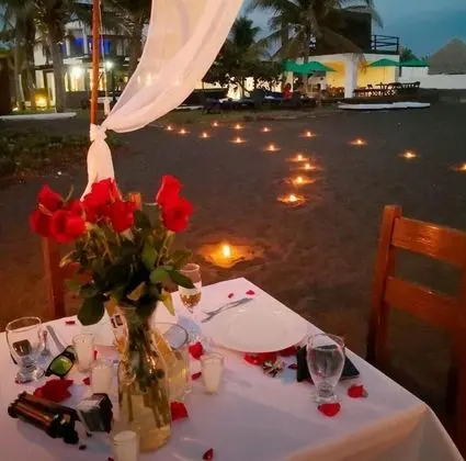 Deluxe Tek Büyük Yataklı Oda, 2 Çift Kişilik Yatak, Bahçe Manzaralı